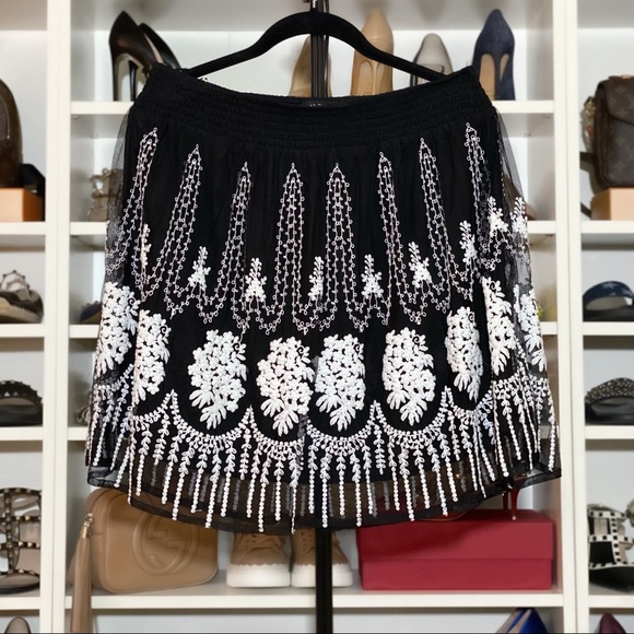 Zara Dresses & Skirts - Zara skirt